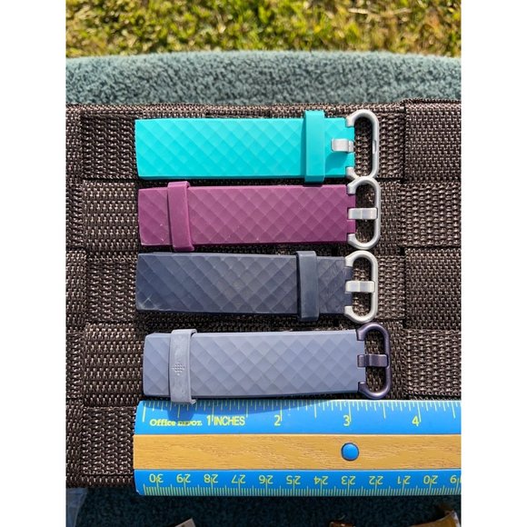 Fitbit Charge 3 Silicone Bands Set of 4 - Picture 3 of 7